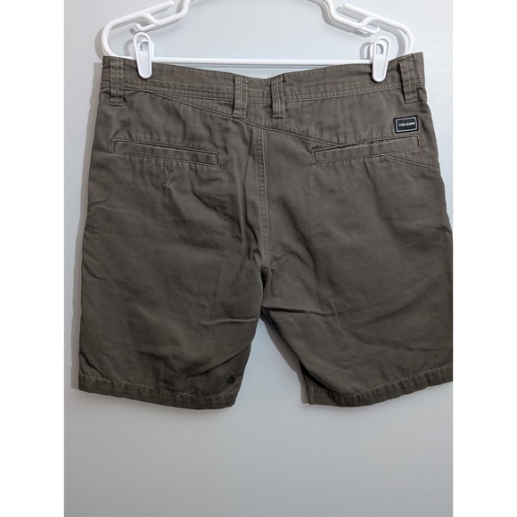 Volcom Shorts Mens 33 Olive Chino Flat Front Casual Y2K Pockets Belt Loops - Picture 2 of 5